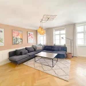 Large Apartment With 4 Bedrooms In Copenhagen Apartment